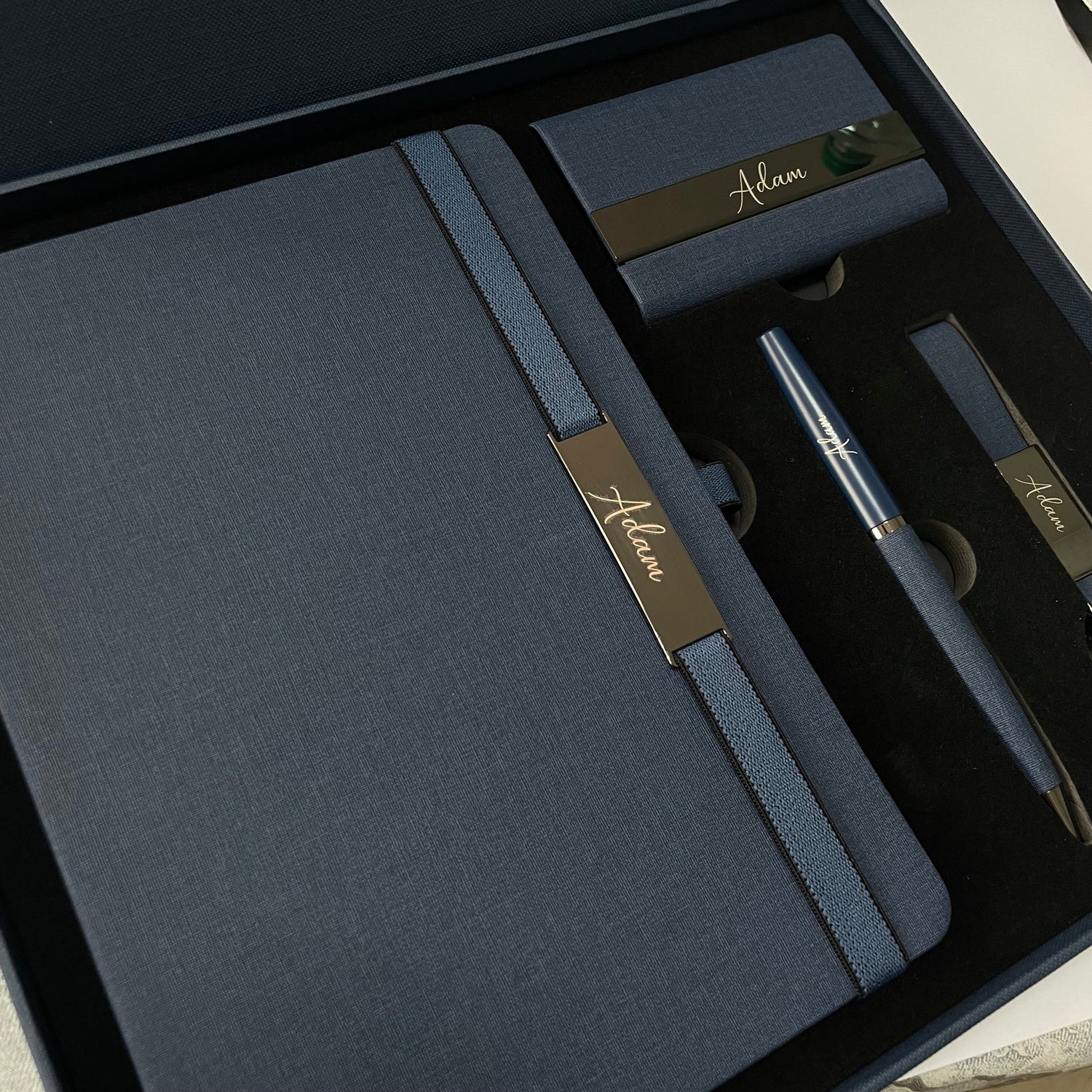 Cadeaux de soutenance personnalisés au Maroc – coffrets gravés pour le jury
