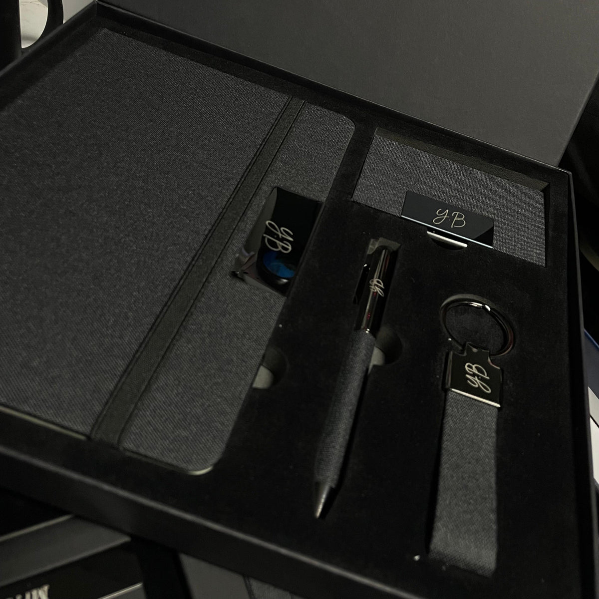 Coffret Noir Élégant Effet Jean – Idée Cadeau Homme Maroc