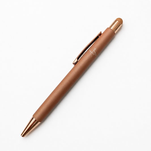 Stylo Élégant Marron Gravé – Finition Dorée