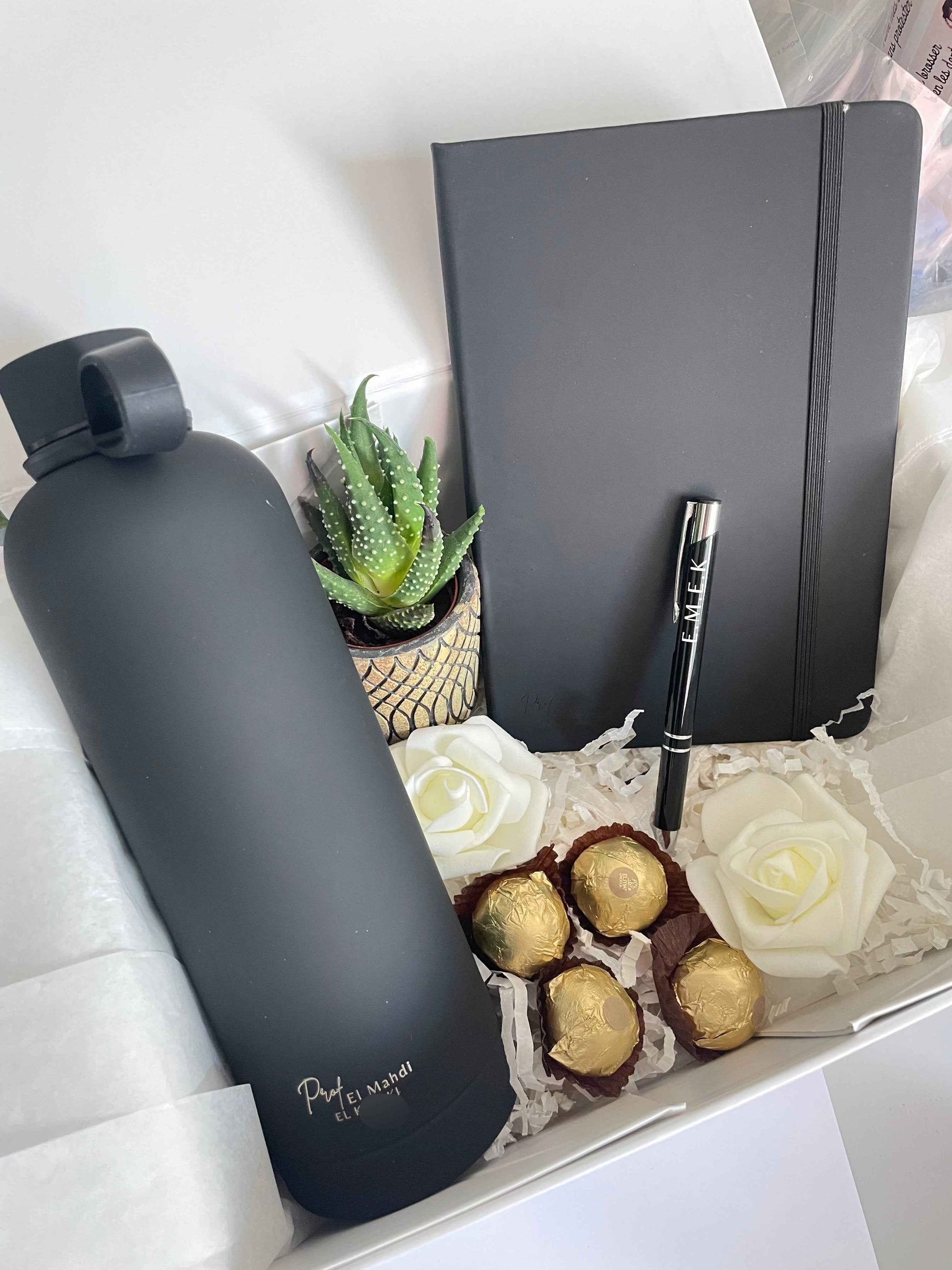 Coffret Cadeau Élégance Noire Personnalisé