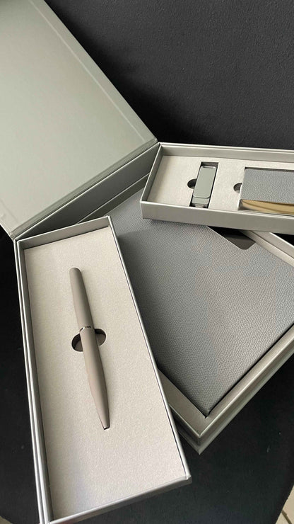 Coffret Shadow Wings – Carnet, Stylo & Porte-cartes Gravés | Gifts House