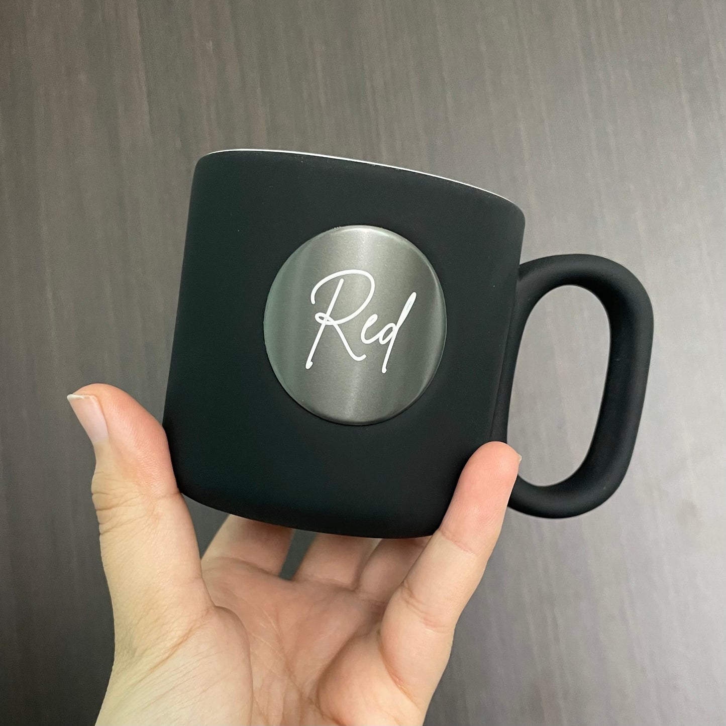Mug Mat Noir Personnalisé Gravure Laser – Cadeau Maroc | Gifts House