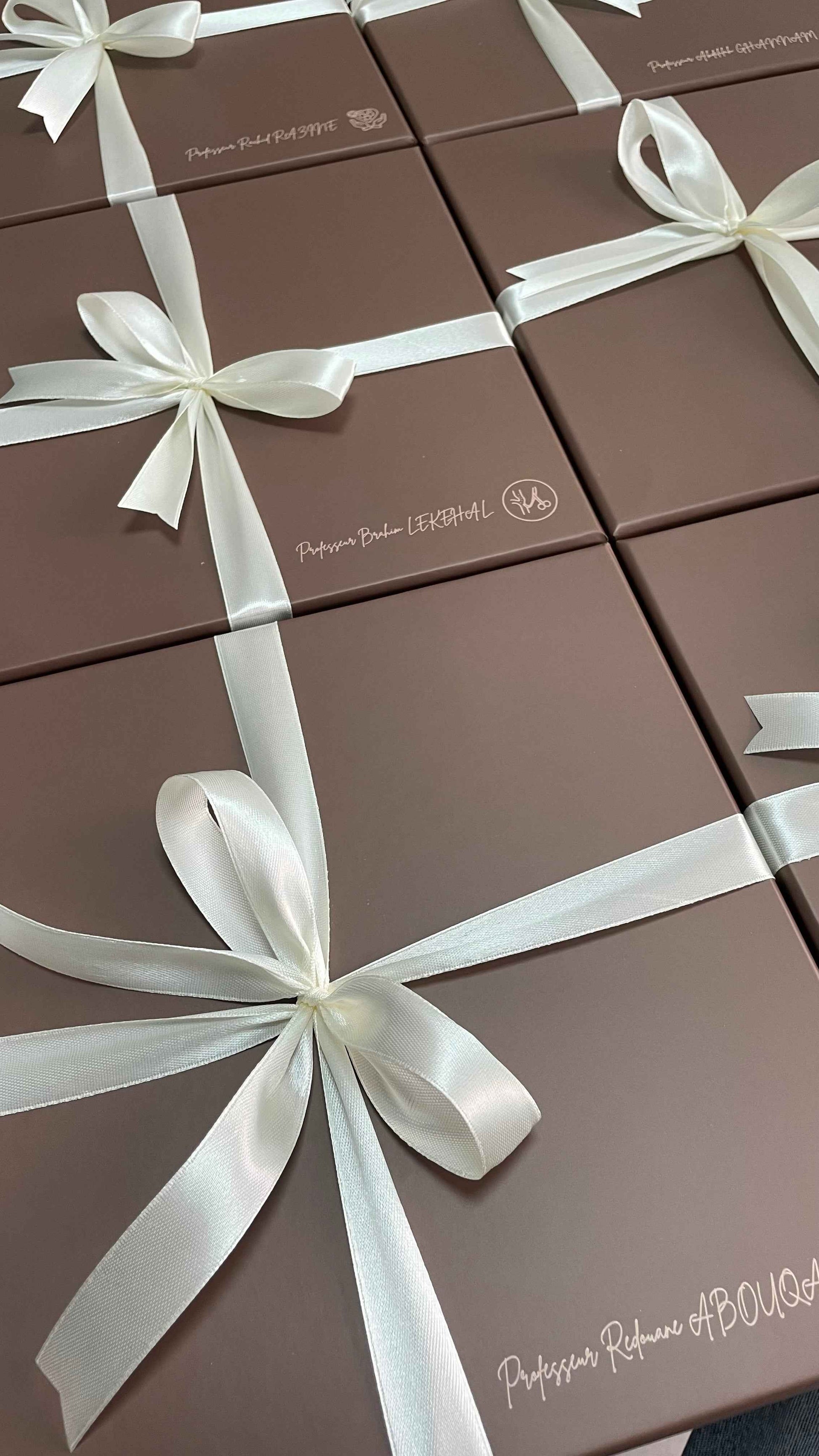 Coffret Carnet & Stylo Personnalisé – Élégance Marron